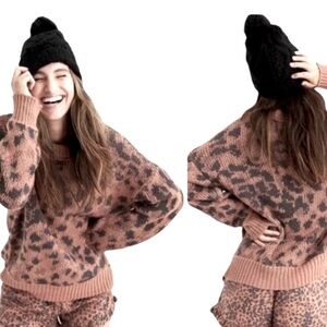 Aerie Oversized Crew Neck Sweater in Leopard Size Small